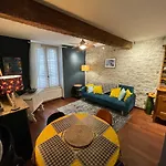 La Maison Des Chapeliers